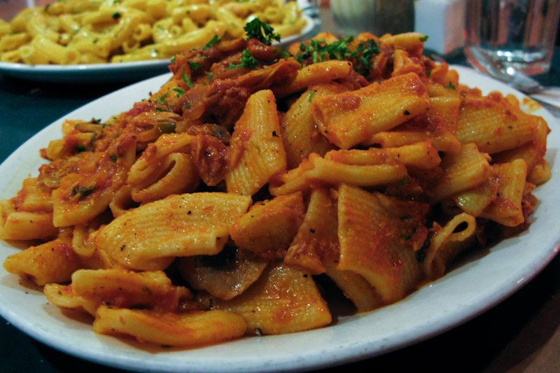 Rigatoni Con Tonno
